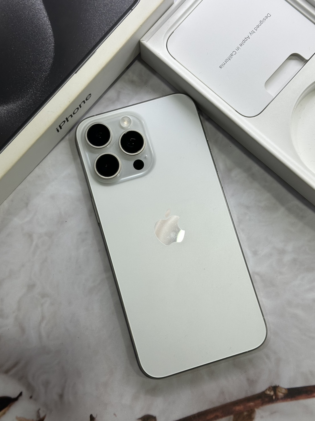 iPhone15Promax 256G 鈦白