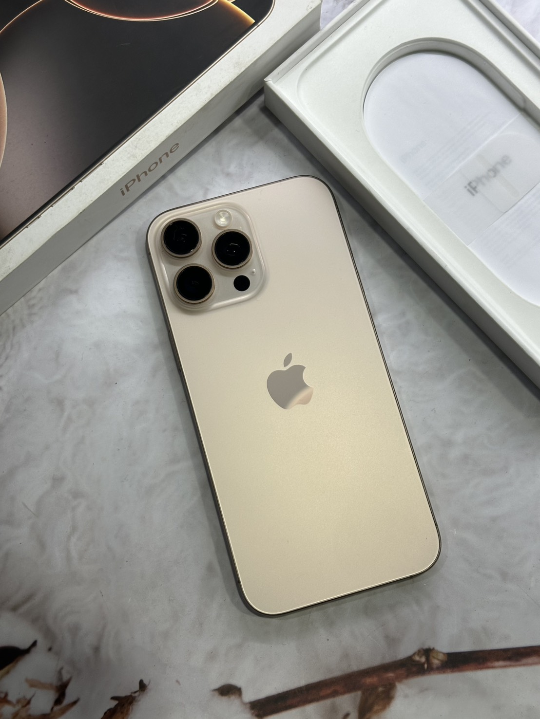 iPhone16 Pro Max 256G 沙漠金