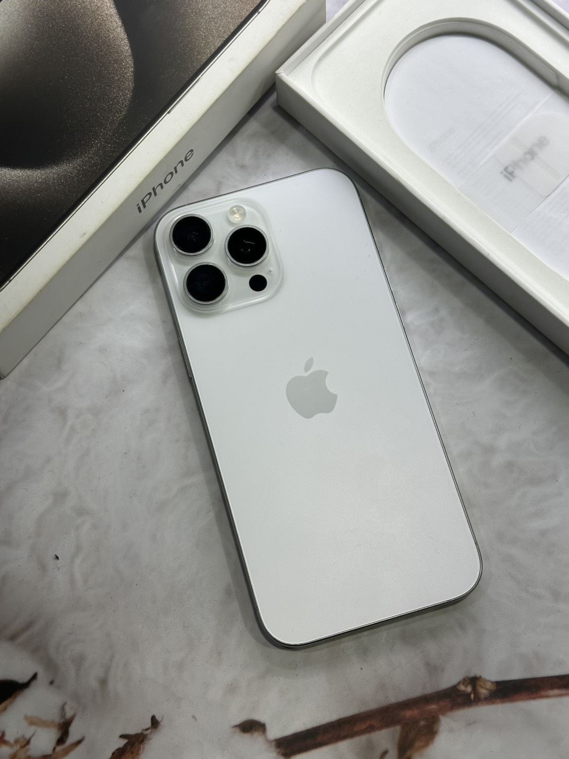 iPhone16 Pro Max 256G 鈦白